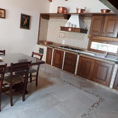 La Casa Sull'Aia,Av Bed & Breakfast Santo Stefano del Sole Luaran gambar