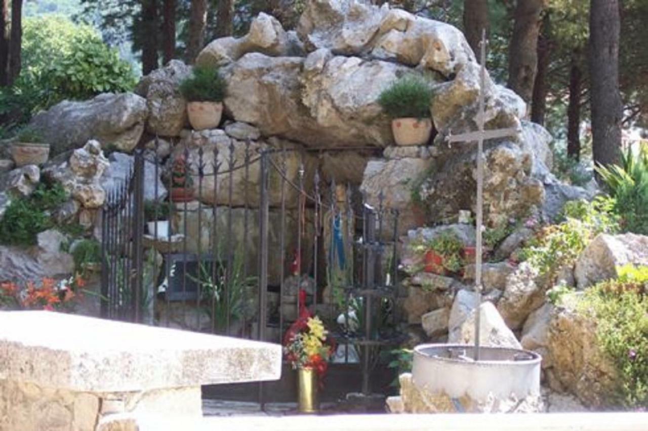 La Casa Sull'Aia,Av Bed & Breakfast Santo Stefano del Sole Luaran gambar