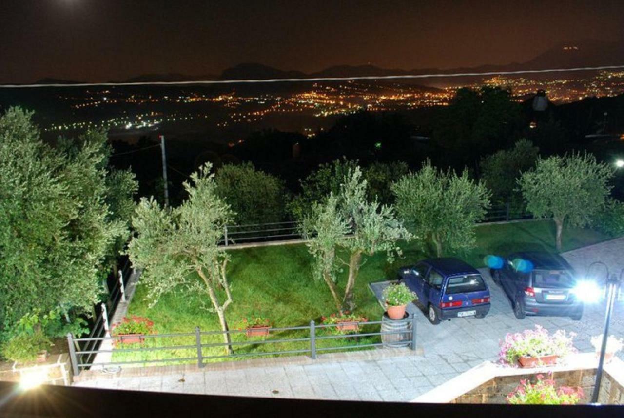La Casa Sull'Aia,Av Bed & Breakfast Santo Stefano del Sole Luaran gambar